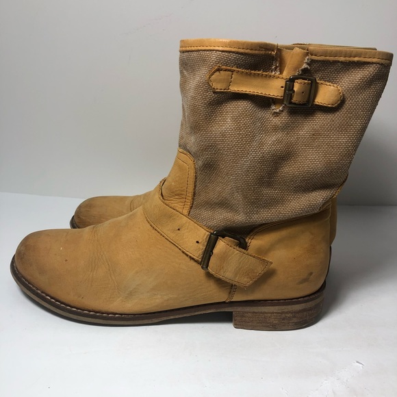 Lockeed Anthropologie slip on boots. Size 9. These are a little oversized. - Picture 2 of 10